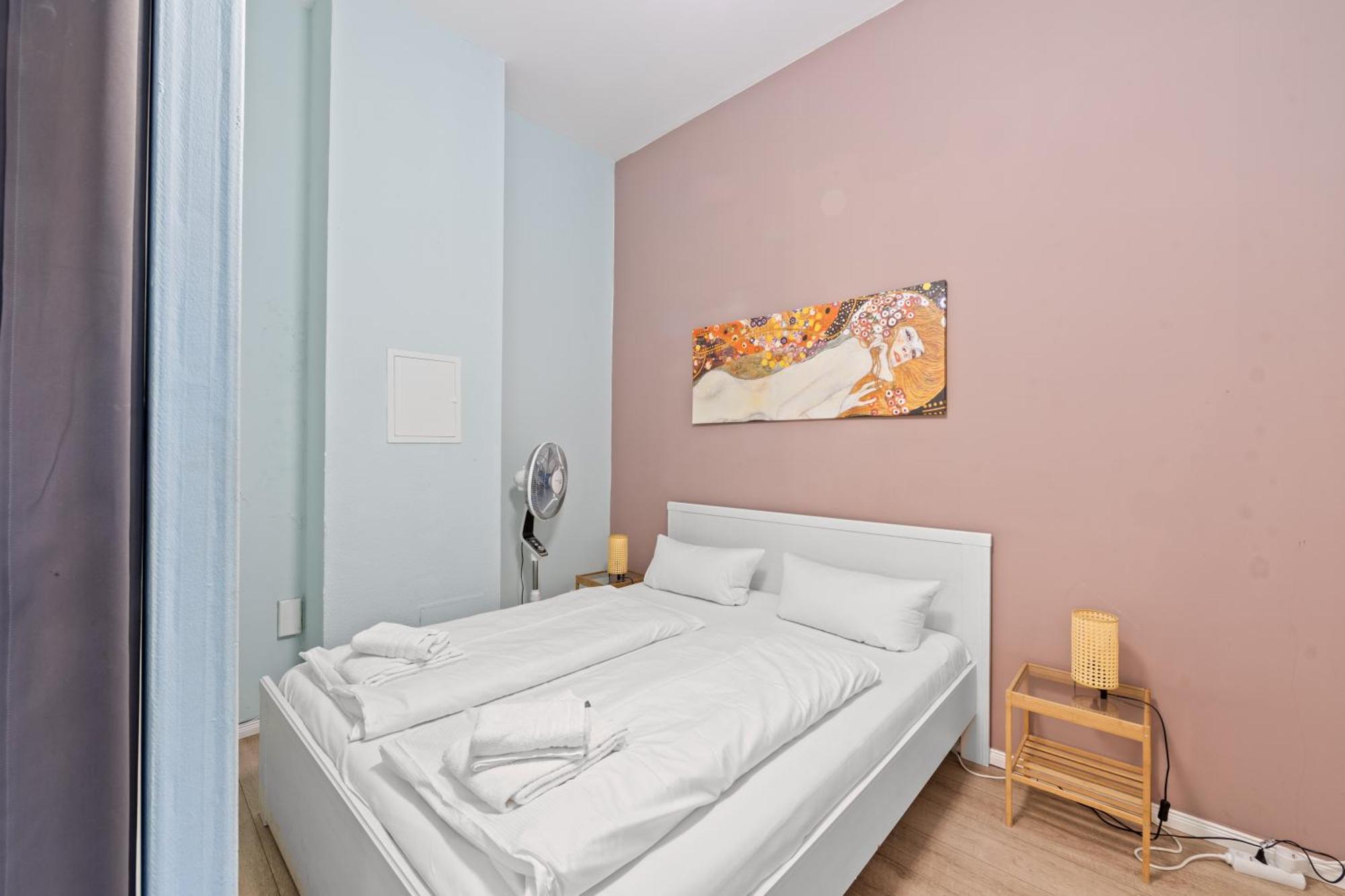 Apartment Uthman Berlin-Neukoelln ภายนอก รูปภาพ