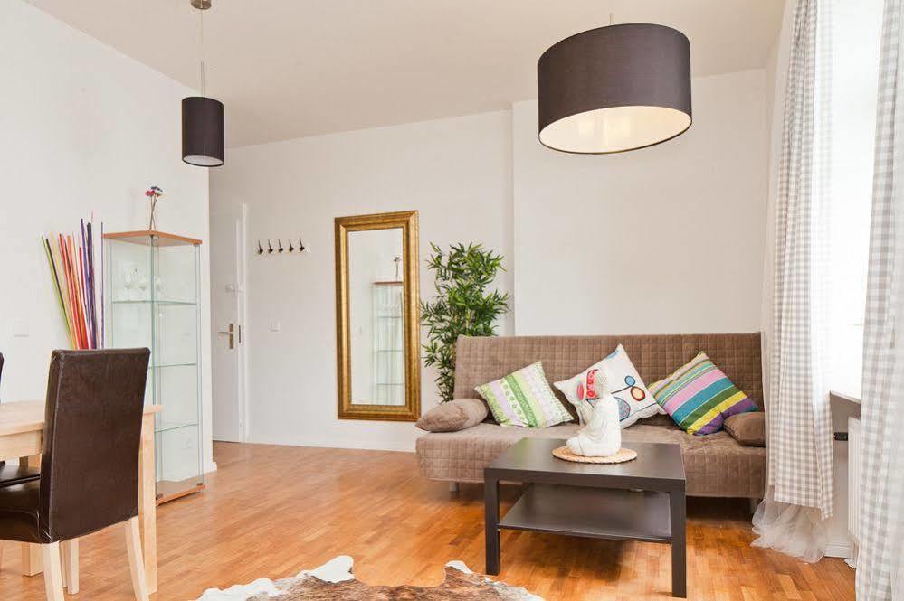 Apartment Uthman Berlin-Neukoelln ภายนอก รูปภาพ