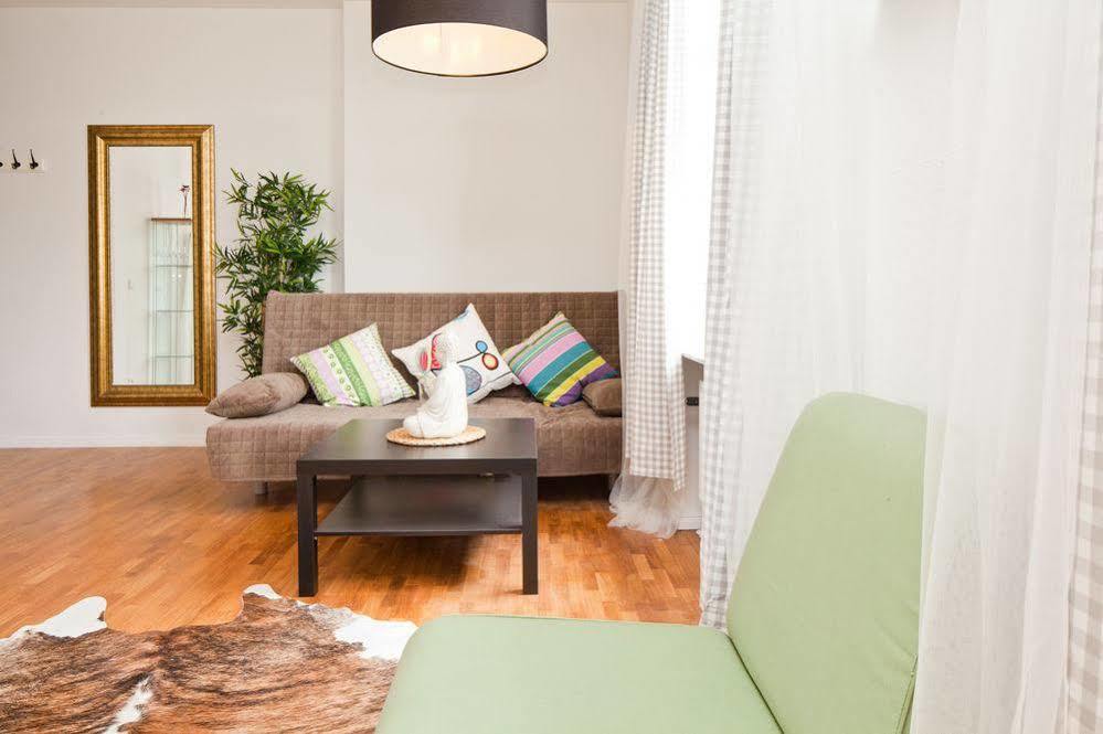 Apartment Uthman Berlin-Neukoelln ภายนอก รูปภาพ
