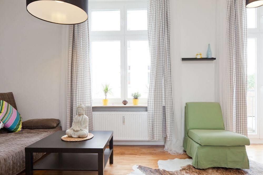 Apartment Uthman Berlin-Neukoelln ภายนอก รูปภาพ